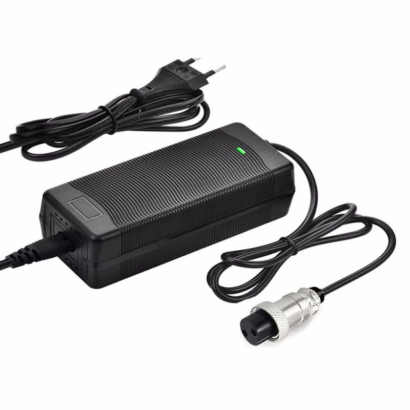 Sortie chargeur 29,4V 2 broches femelles Diamètre 12mm