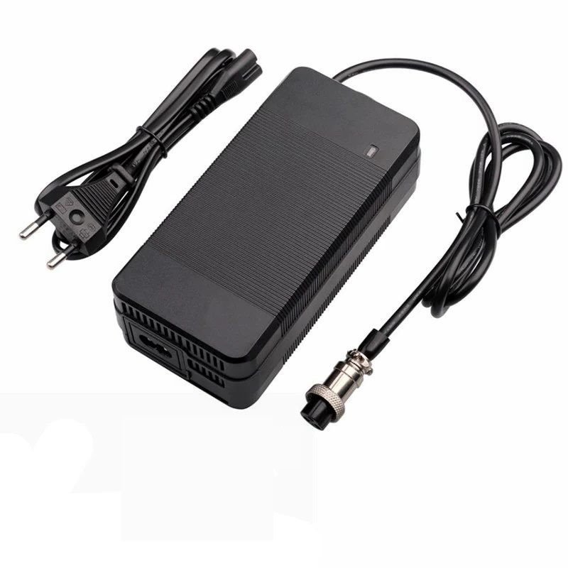 Carregador Saída 24V 2A Conector GX16 3 Pinos (12 mm)