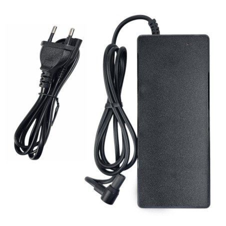 Caricabatterie Navee ST3 PRO per monopattino elettrico